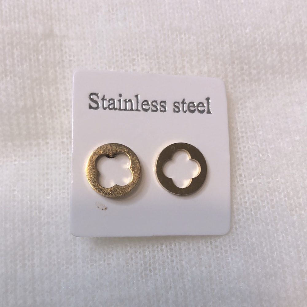 New earrings - Picture 4 of 4